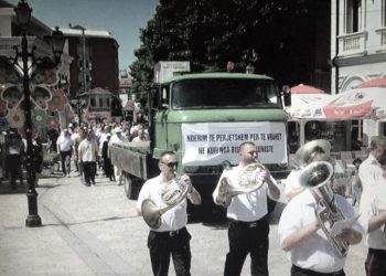 “Pasi kufitarët i sharruan me plumba Gjonin e Dodën, kufomat e tyre, gjysëm lakuriq, i shëtitën nëpër fshatra e rrugëve të Shkodrës, mbi karrocerinë e një makine…”/ Ngjarja makabre e gushtit ‘89