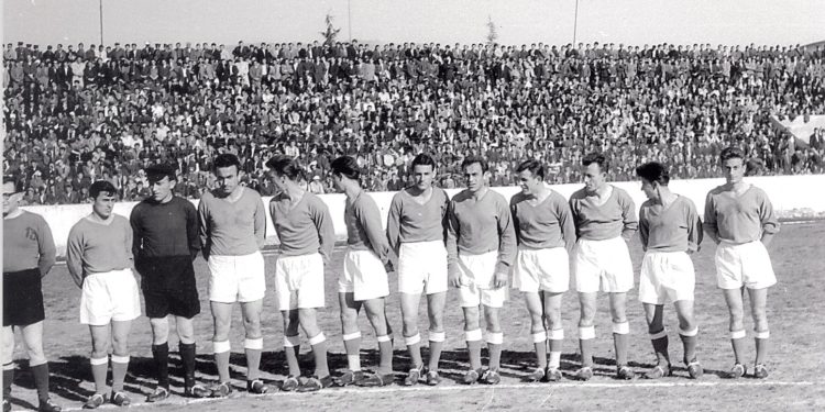 “Te shkallët e avionit që do na çonte në Lajpcig, një ushtarak që mbërriti me një motoçikletë, më tha; ti, ti, zbrit se…”/ Dëshmia e rrallë e legjendës së “17 Nëntorit”, Nuri Bylykut