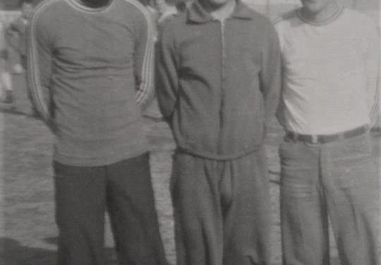 “Kur Bushi, i shënoi gol nga 25 metra Perlat Mustës në ndeshjen me ‘Partizanin’, publiku…”/ Historia e panjohur e legjendës së futbollit tepelenas, që realizoi ëndrrën e memaliotëve