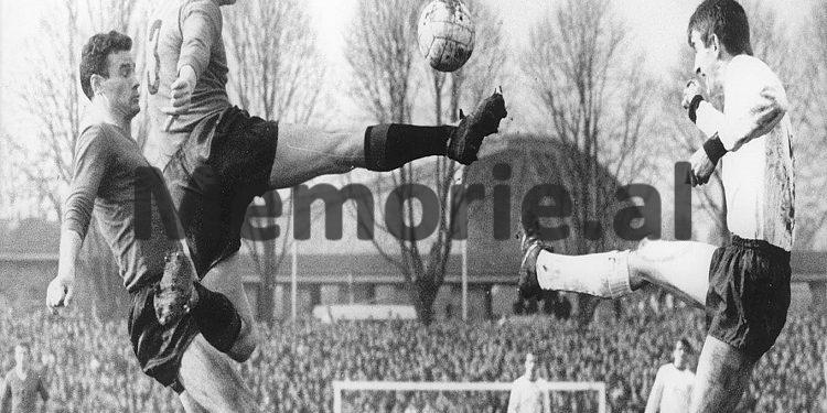 “Shtypi turk shkroi; ‘ça është ky Mema që, vjen këtu katër herë, me fanella të ndryshme…”?! / Historia e panjohur e legjendës bardhë e blu, që shkodranët i vunë fletë-rrufe…!