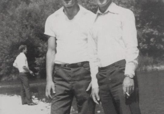 “Kur Bushi, i shënoi gol nga 25 metra Perlat Mustës në ndeshjen me ‘Partizanin’, publiku…”/ Historia e panjohur e legjendës së futbollit tepelenas, që realizoi ëndrrën e memaliotëve