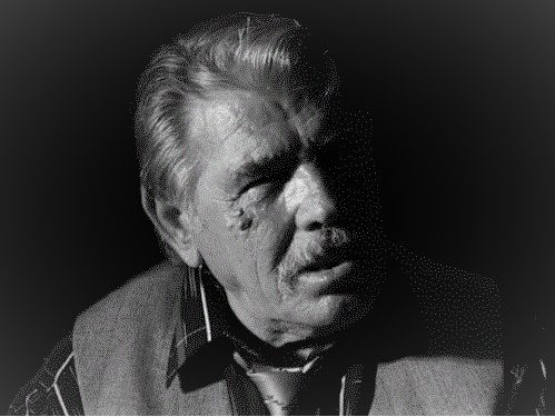 “Ditën që vdiq Enver Hoxha, na mblodhën 500 burra aty në Qafë Bari dhe oficeri i lartë, Lekë Ymeri, na tha…”/ Dëshmia e ish-të dënuarit që vuajti 28 vjet burg