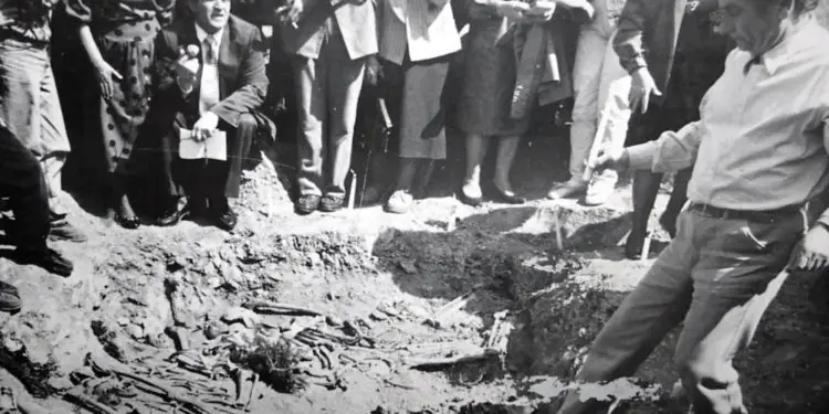 “Kryetari i Gjykatës së Lartë Ushtarake më tha; vendimi i ynë është formal dhe është urdhër i…”/ Dëshmitë e panjohura të ish-prokurorit që firmosi ekzekutimin e 22 intelektualëve