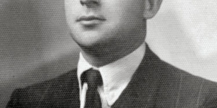 “Foqi Skendi, më ka treguar se, kur sollën Kutelin në kampin burg të Vloçishtit, e mbyllën në një kotec derri…”/ Historia tragjike e shkrimtarit e përkthyesit të famshëm