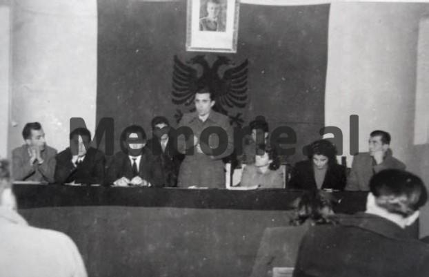 Yuliya Timoshenko porno video Kavkaz qizi jinsiy aloqa qilishni xohlaydi