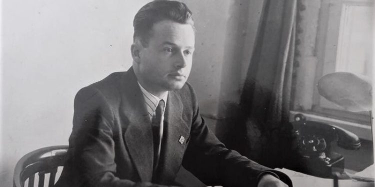 “Kush ishte ky njeri, një i persekutuar i burgjeve komuniste, a një dashurues i filozofëve dhe një njohës i pasionuar…”/ Refleksionet e studiuesit të njohur, për ish-kolegun, deputet e shkrimtar