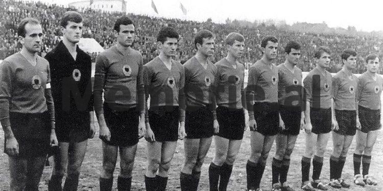 “Shtypi turk shkroi; ‘ça është ky Mema që, vjen këtu katër herë, me fanella të ndryshme…”?! / Historia e panjohur e legjendës bardhë e blu, që shkodranët i vunë fletë-rrufe…!