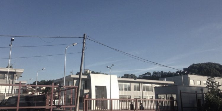 “Drejtori Enrik Çoba, u dërgua për specializim në Moskë, ku mori modelin ‘Makarenko’ që u zbatua deri në vitin ’90-të…”/ Historia e panjohur e “Shkollës së vagabondave”, nga Gramshi në Yzberish