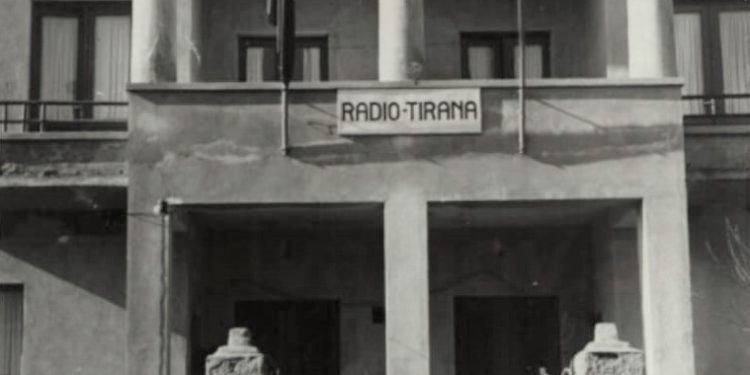 Godina e Radio -Tiranës brenda dhe jashtë në vitin 1940