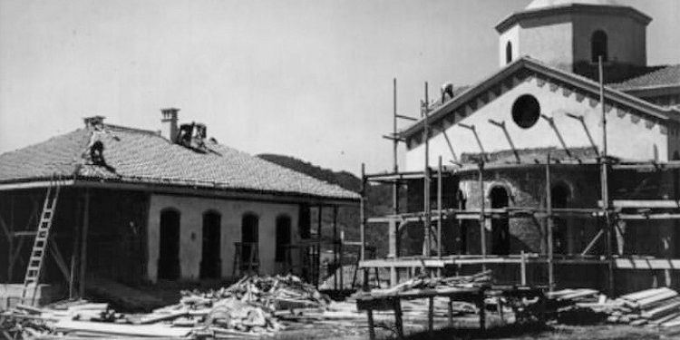 Momente nga puna për ndërtimin e Kishës Ortodokse të Shën -Prokopit, në Tiranë viti 1941