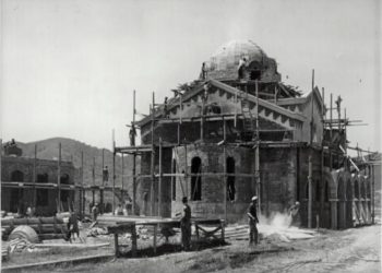 Momente nga puna për ndërtimin e Kishës Ortodokse të Shën -Prokopit, në Tiranë viti 1941