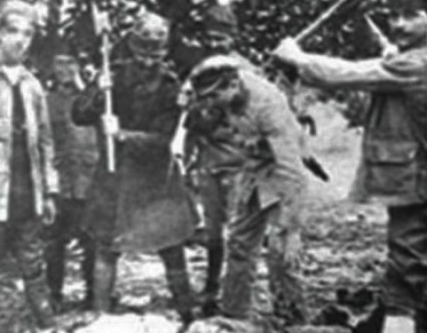 “Në shtëpinë e Sulo Tarit, ku ishin më se 40 gra çame, Çili Popova, me disa ushtarë, hyri brënda, muarën gratë dhe vajzat më të bukura…”/ Historia tronditëse që s’u botua para 40 viteve në SHBA-ës