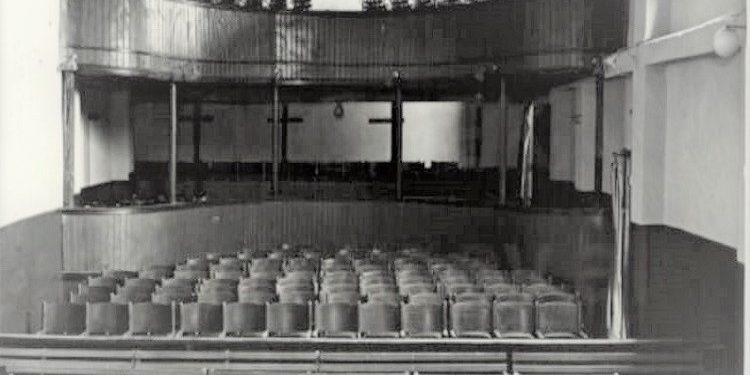 Pamje të brendshme dhe të jashtme të kinema “Rozafa” në Tiranë 1940