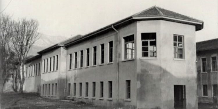 Momente nga puna për ndërtimin e Spitalit Civil në Tiranë, viti 1941