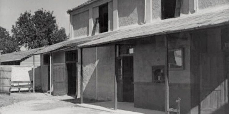 Pamje të brendshme dhe të jashtme të kinema “Rozafa” në Tiranë 1940