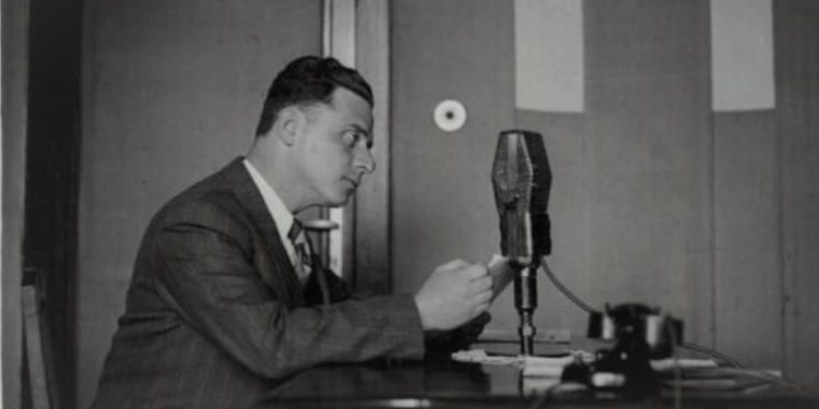 Godina e Radio -Tiranës brenda dhe jashtë në vitin 1940