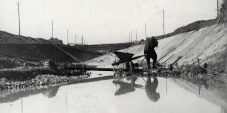 Momente nga puna për sistemimin e lumit të Lanës, në vitin 1942-1943