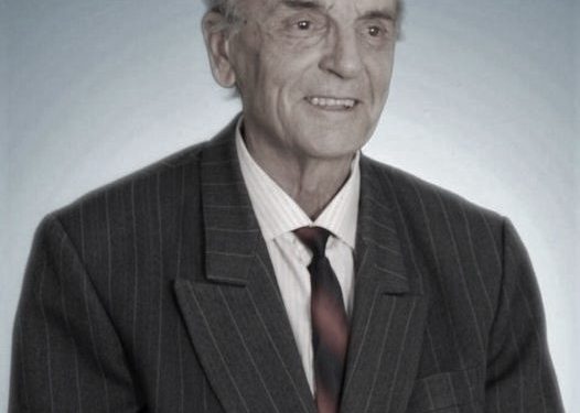 “Pasi vuri nga një buqetë me lule te prindërit, Roberti shkoi te varri i mikut të tij, por shtangu dhe nga pas dëgjoi zërin e rojtarit; kam 35 vjet në këtë punë, por…”/ Dëshmia e rrallë e ish-të burgosurit politik