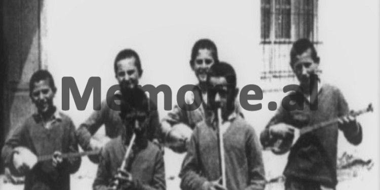 “Drejtori Enrik Çoba, u dërgua për specializim në Moskë, ku mori modelin ‘Makarenko’ që u zbatua deri në vitin ’90-të…”/ Historia e panjohur e “Shkollës së vagabondave”, nga Gramshi në Yzberish