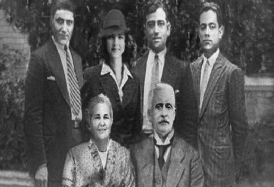 “Burrat e familjes Cakrani, ishin firmëtarë të Pavarësisë dhe ministra në qeverinë e Ismail Qemalit, por ata, jo vetëm që s’pranuan rroga, por…”/ Refleksionet e poetit dhe shkrimtarit të njohur, nga SHBA