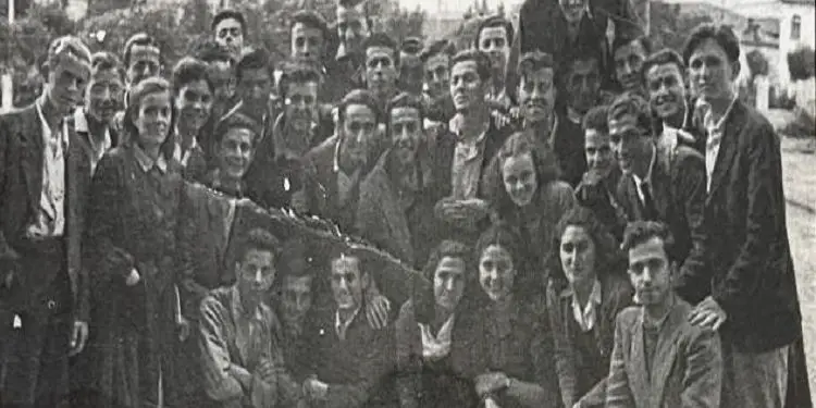 “Pas pushkatimeve për bombën në ambasadën sovjetike, kur Voroshillovi, në prani të Stalinit, i tha; ç’bën kështu, more Enver, i sose shqiptarët, 1 milion janë’, ai u përgjigj…”/ Dëshmia e Liri Belishovës