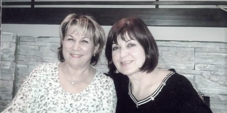 “Gjatë viteve të diktaturës, u detyrova ta fsheh emrin tim, pasi ai koiçidonte me këngëtaren e famëshme italiane, që edhe mbiemrin, e kishim njësoj dhe…”/ Rrëfimi i një prej vajzave më të bukura të Tiranës