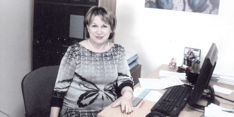“Gjatë viteve të diktaturës, u detyrova ta fsheh emrin tim, pasi ai koiçidonte me këngëtaren e famëshme italiane, që edhe mbiemrin, e kishim njësoj dhe…”/ Rrëfimi i një prej vajzave më të bukura të Tiranës