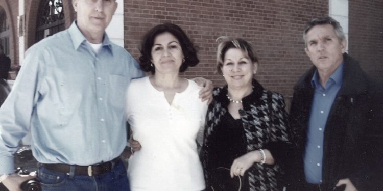 “Gjatë viteve të diktaturës, u detyrova ta fsheh emrin tim, pasi ai koiçidonte me këngëtaren e famëshme italiane, që edhe mbiemrin, e kishim njësoj dhe…”/ Rrëfimi i një prej vajzave më të bukura të Tiranës