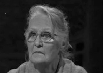 “Te burgu i Tiranës, fillimisht oficeri i rojës s’na i pranoi ushqimet dhe pas pak, na tha se…”/ Historia e trishtë e ruses, që në 1975-ën, i’a pushkatuan të shoqin,  kryeinxhinierin e Naftës