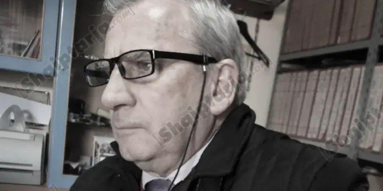 “Në shtëpinë e tij në Durrës, ai mblidhte fëmijë për kurse dhe u jepet cigare të huaja, çokollata, revista…”/ Historia e mësuesit grek, që u burgos si “agjent”, e vdiq në kampin e Ballshit në ’78-ën