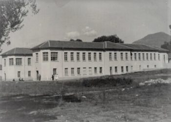 Momente nga puna për ndërtimin e Spitalit Civil në Tiranë, viti 1941