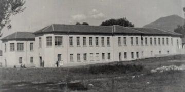 Momente nga puna për ndërtimin e Spitalit Civil në Tiranë, viti 1941