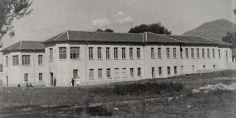 Momente nga puna për ndërtimin e Spitalit Civil në Tiranë, viti 1941