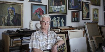 “In order not to end up in prison or internment like my two colleagues, Edison Gjergo and Edi Hila, I chose…”/ The rare testimony of the well-known scenographer