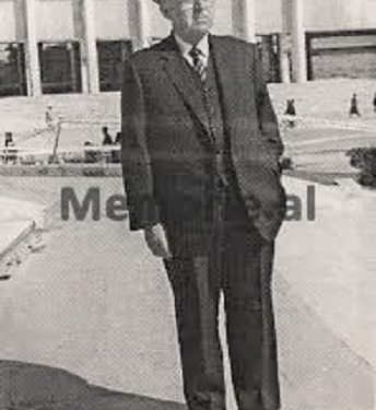 “Pas fjalës së Beqir Ballukut, u ngrit Prokurori i Përgjithshëm i Ushtrisë, i cili tha; në emër të popullit, Dilaver Radëshi, është i…”/ Historia e trishtë e kolonelit që u burgos se, doli kundër Enverit për gradat