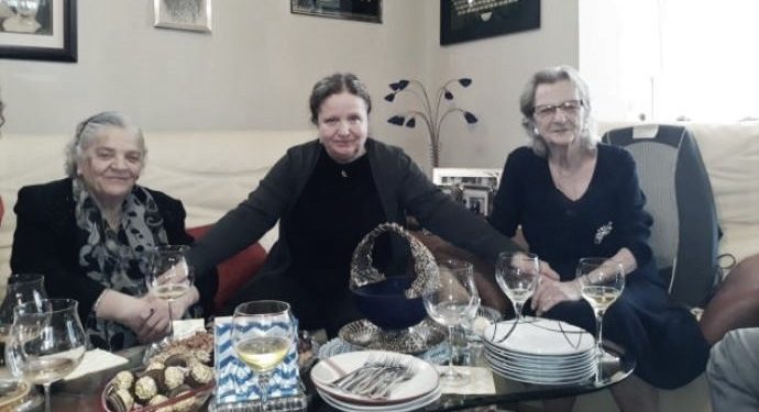 “Selfatët, e strehuan dhe e mbajtën me para Enverin, duke dhënë edhe flori për Luftën, por ai i masakroi, burgosi e pushkatoi, pasi…”/ Historia tronditëse e familjes së pasur gjirokastrite