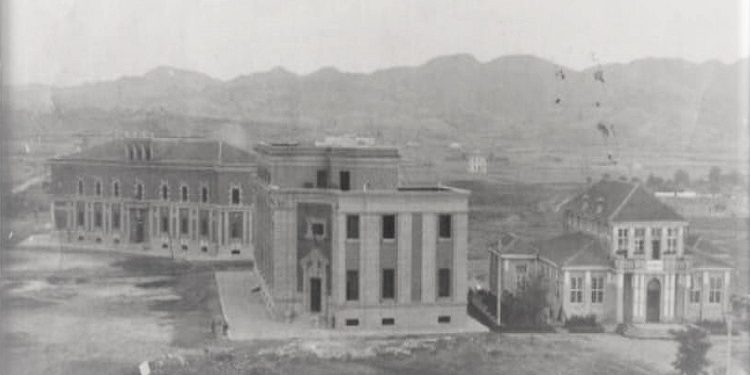 Fotografi të ndryshme nga ndërtimi i Ministrive në Tiranë, viti 1939