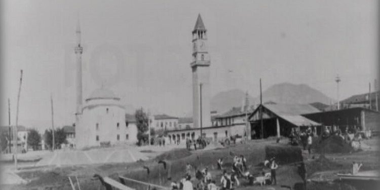 Fotografi të ndryshme nga ndërtimi i Ministrive në Tiranë, viti 1939
