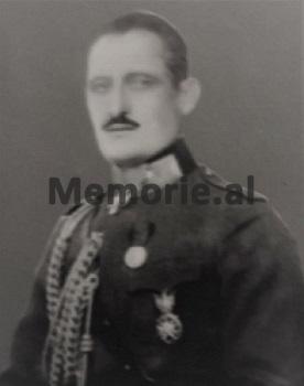 “Mbreti Zog dhe kontributet i tij në disa nga ngjarjet kryesore të historisë së Shqipërisë, ku ai pati rol kryesor dhe…”/ Dëshmitë e ish-adjutantit, kolonel Hysen Selmani
