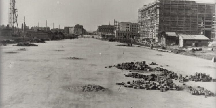 Fotografi të ndryshme nga ndërtimi i Ministrive në Tiranë, viti 1939