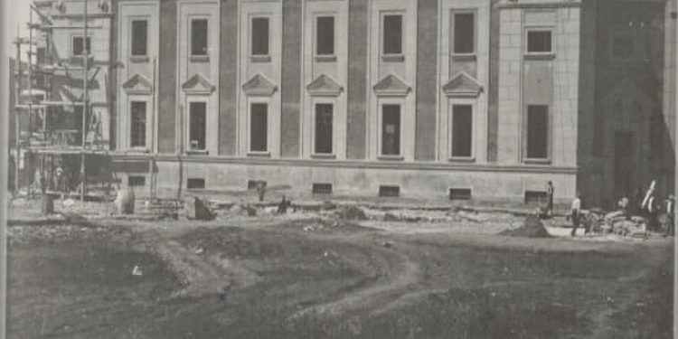 Fotografi të ndryshme nga ndërtimi i Ministrive në Tiranë, viti 1939