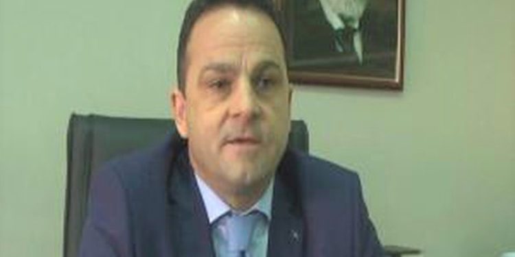 “Pak para se ta pushkatonin, komunikova me Shkëlzen Doçin dhe për shokun e tij, djalin e Enverit, ai tha…”/ Dëshmia e rrallë e ish-të burgosurit politik, për inxhinierin e Postës, që u pushkatua për biletat e trenit