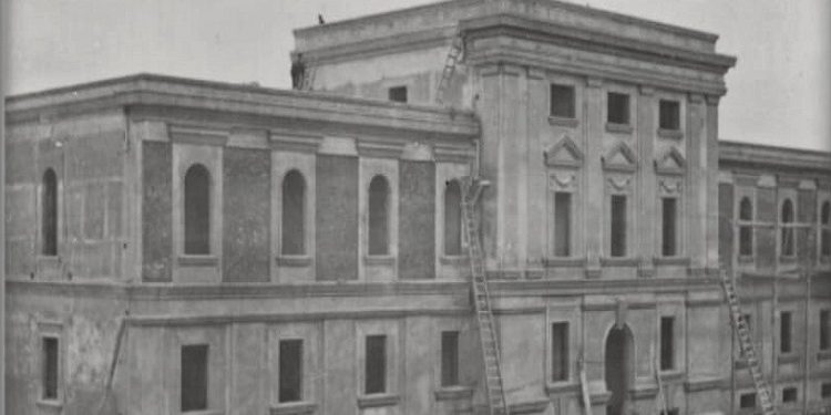 Fotografi të ndryshme nga ndërtimi i Ministrive në Tiranë, viti 1939