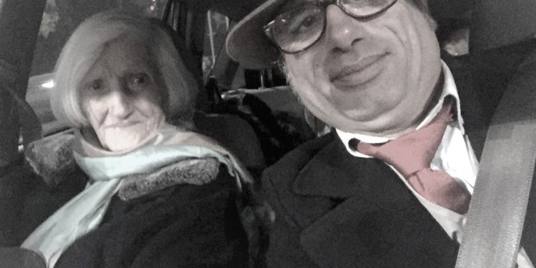 “Ai ishte oficer Sigurimi në ministrinë e Mbrojtjes dhe shkonte fshehurazi në Jugosllavi, ku e kapën dhe e dënuan me 15 vjet, por kur erdhi, e dënuan edhe 15 të tjera…”/ Dëshmia e rrallë e Myzafer Sojlit