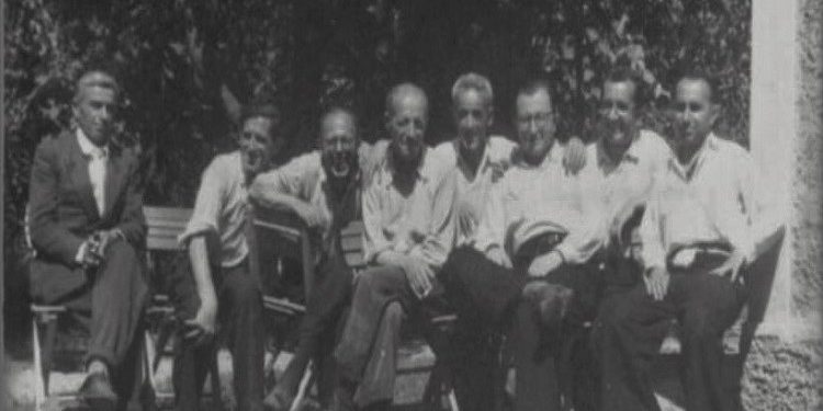 Fotografi të Frano Iliajt me shokë e miq të tij, në vitet 1952-1966