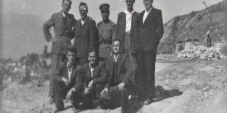 Fotografi të Frano Iliajt me shokë e miq të tij, në vitet 1952-1966