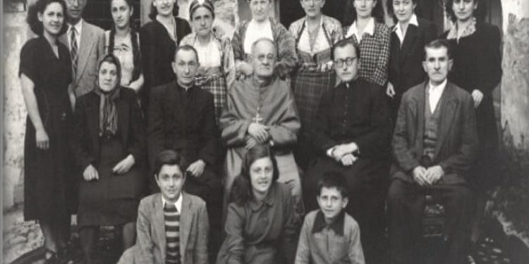 Fotografi të Frano Iliajt me shokë e miq të tij, në vitet 1952-1966