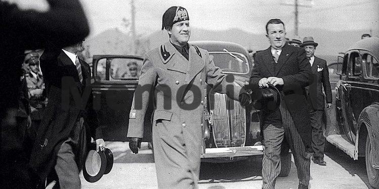 “Gjatë audiencës me parinë e Vlorës, Mbreti Zog u tha; nuk kemi as armë, por këto që kemi, për trimat vlonjatë, kam dhënë urdhër që t’ju japin 1.200 copë dhe…”/ Kujtimet e kolonel Hysen Selmanit