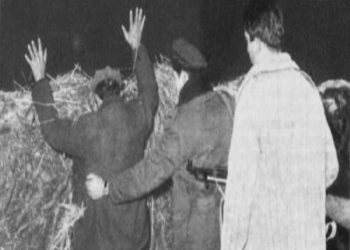 “Kur pa se në sallë ndodhej dikush që i kishte shkaktuar 23 vite burg, ai iu drejtua ambasadorit amerikan: Shkëlqesi, më keni nderuar shumë sot, por…”/ Historia tronditëse e të riatdhesuarit nga SHBA-ja