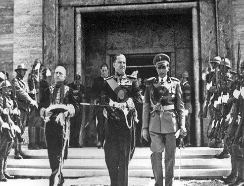 “Mbreti Zog dhe kontributet i tij në disa nga ngjarjet kryesore të historisë së Shqipërisë, ku ai pati rol kryesor dhe…”/ Dëshmitë e ish-adjutantit, kolonel Hysen Selmani